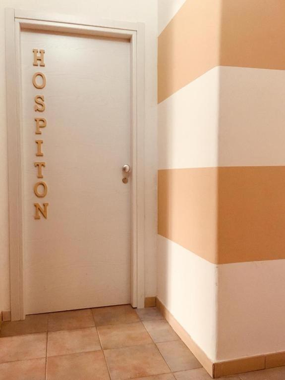 Hospiton Home Cagliari Bagian luar foto