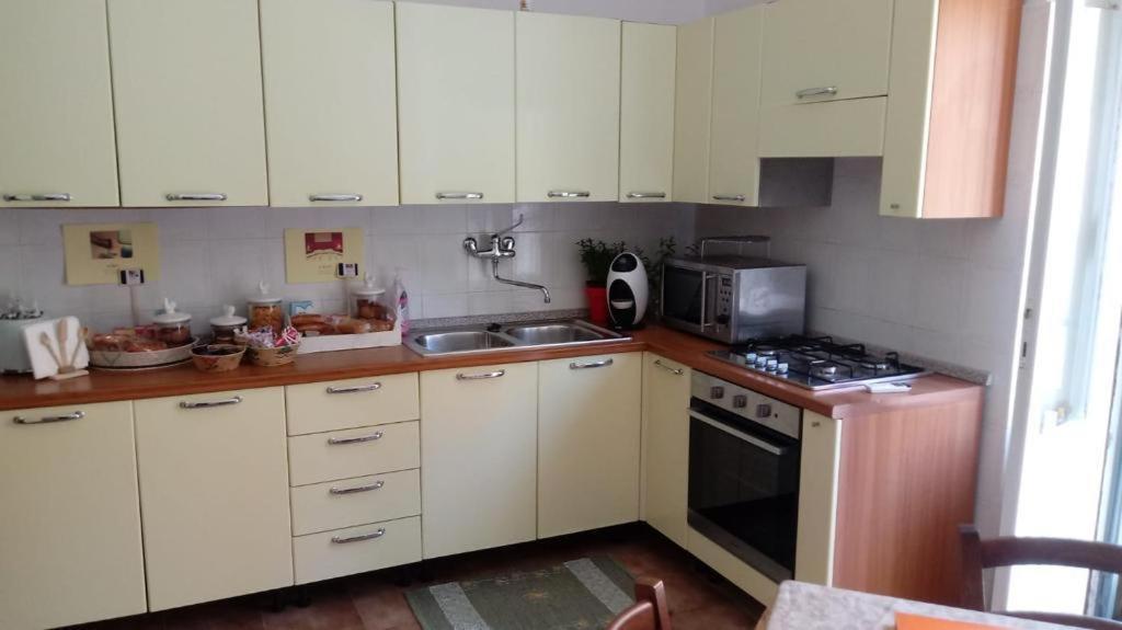 Hospiton Home Cagliari Bagian luar foto